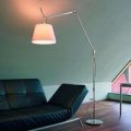 Designer standerlampe Tolomeo Mega med satinskærm