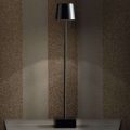 Elegant designer bordlampe Cut, sort