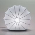 Hvid bordlampe Muse m. tekstilskærm, 33 cm