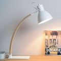 Flot bordlampe Curf, hvid