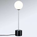 Elegant designet bordlampe Moa