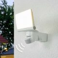 XLED Home 2 LED-udendørsvæglampe med BVS i hvid