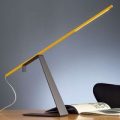 Gul designer-skrivebordslampe Jella med LED-pærer