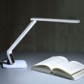 Topmoderne LED skrivebordslampe Eleni