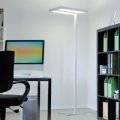 Kontor-gulvlampe Quirin af høj kvalitet med LED
